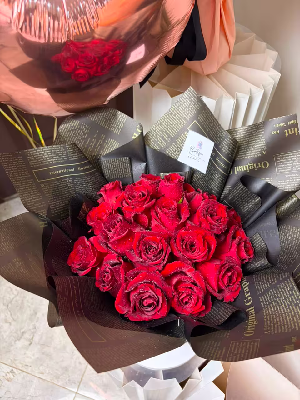 15 Stems — detail 3 — flowers delivered in Accra
