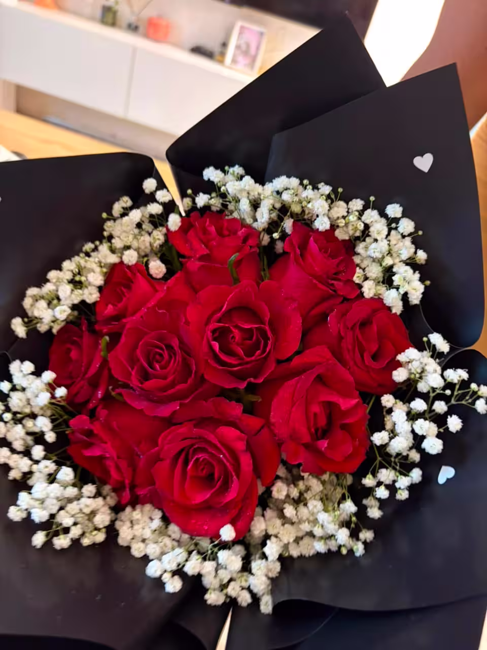 10 Stems And Gypso — detail 8 — flowers delivered in Accra
