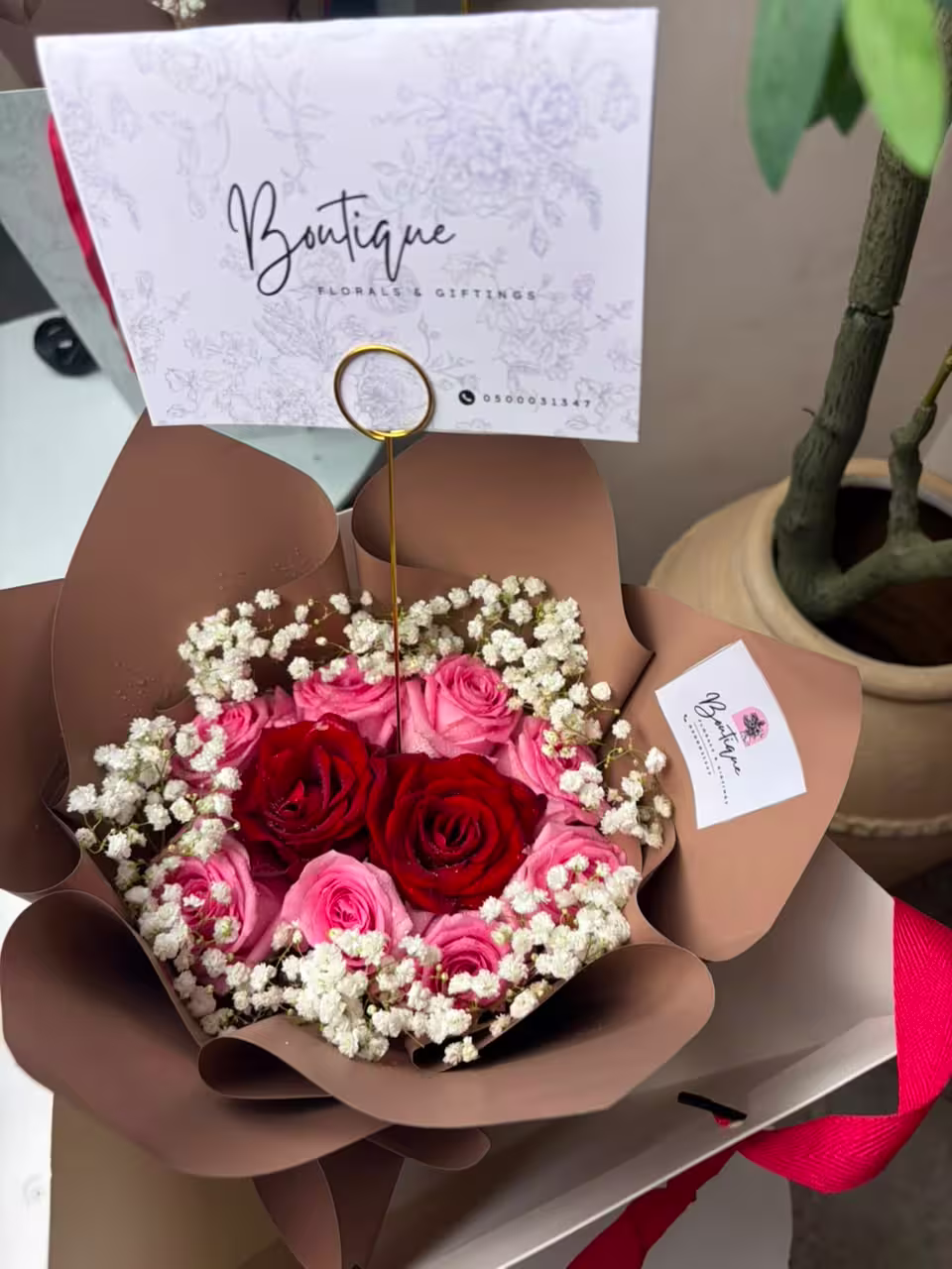 10 Stems And Gypso — detail 4 — flowers delivered in Accra