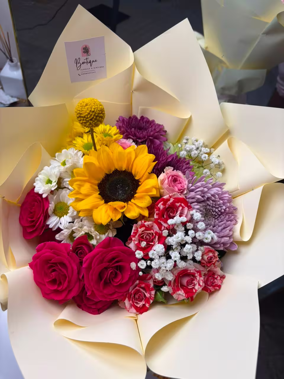 Small mixed — detail 2 — flowers delivered in Accra