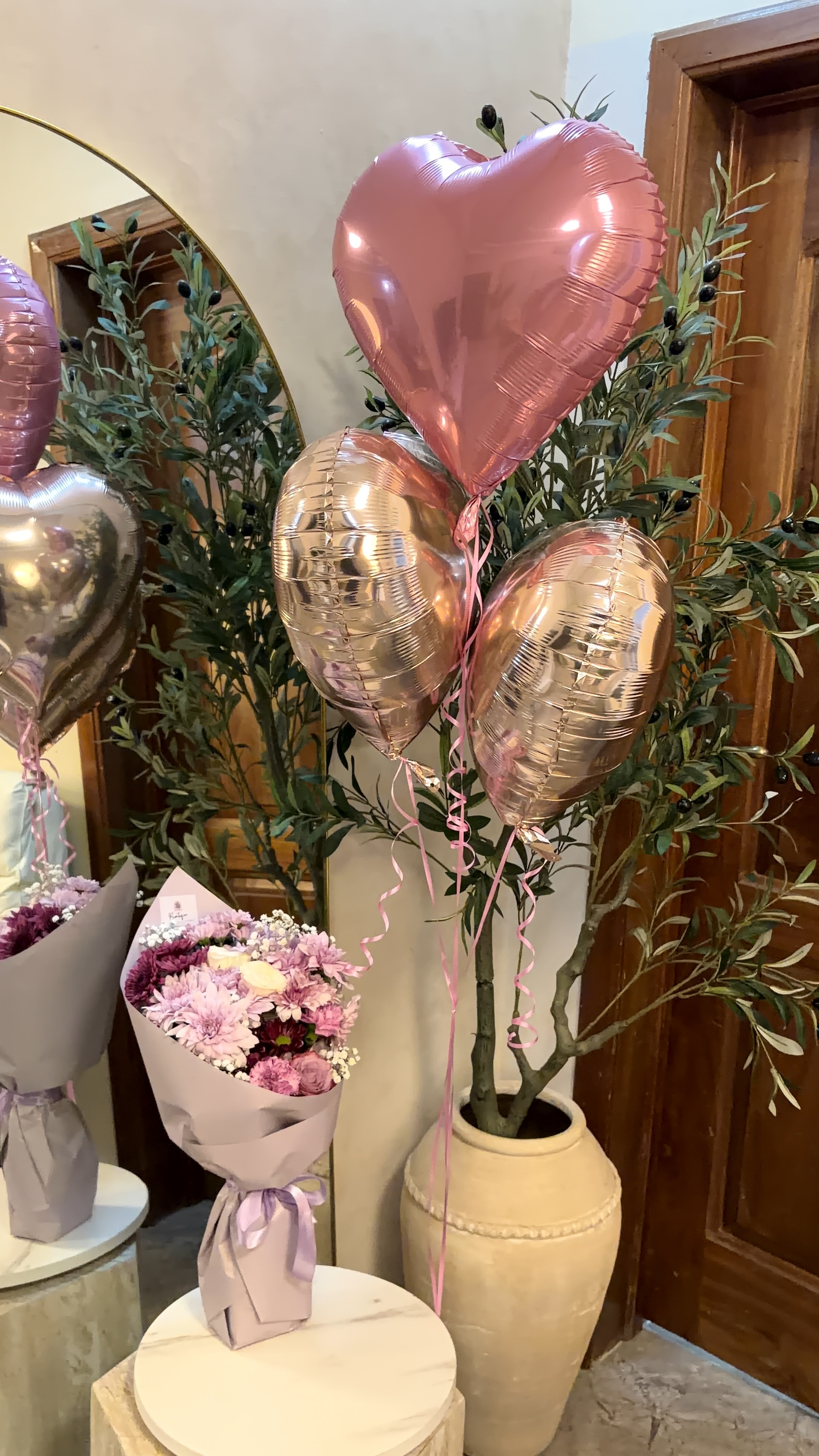 Signature mix and Ballons combo — flowers delivered in Accra