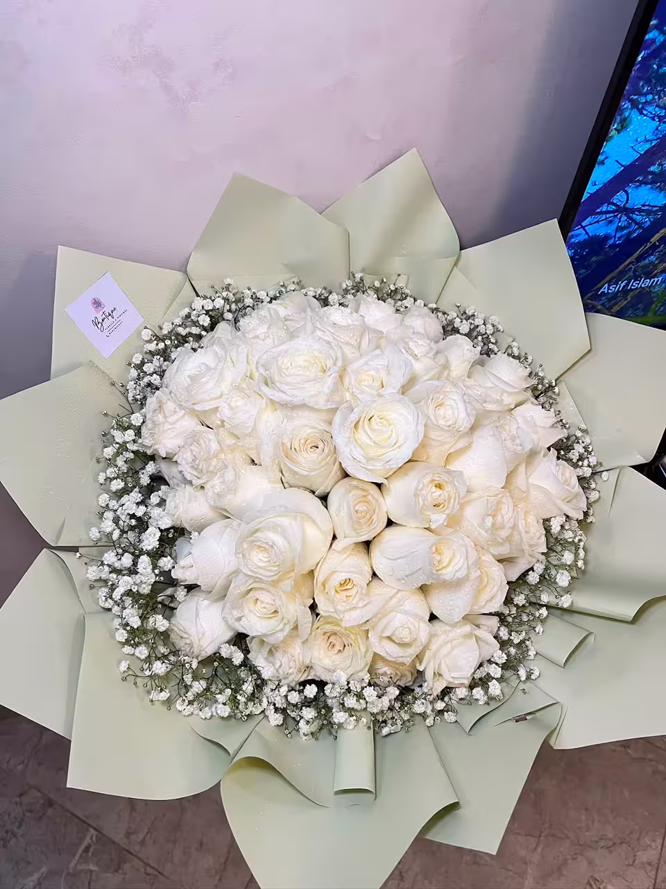 50 Stems And Gypso — flowers delivered in Accra