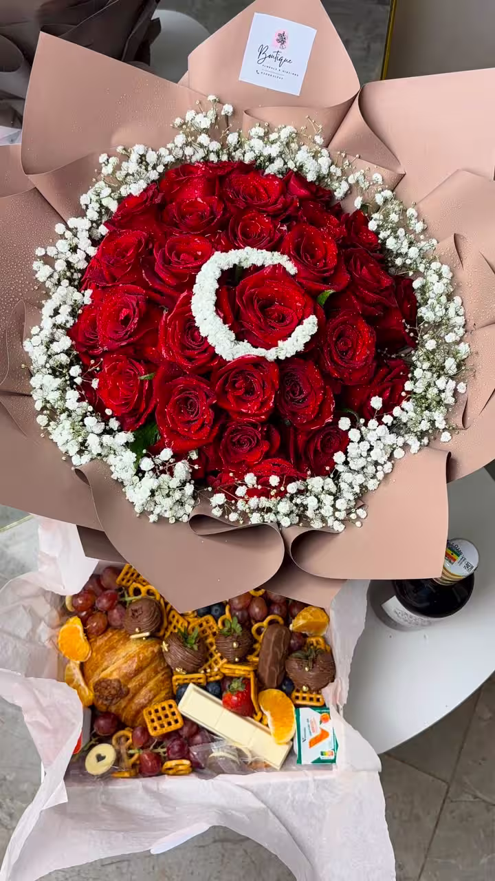 30 Stems And Gypso With Initial — detail 1 — flowers delivered in Accra