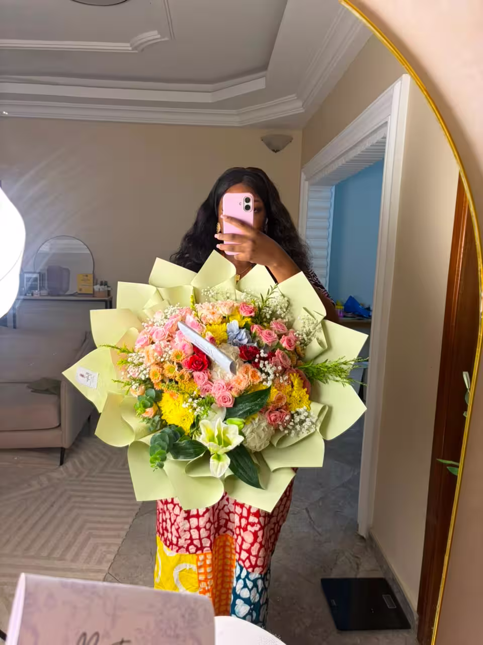 Large Mixed — detail 2 — flowers delivered in Accra